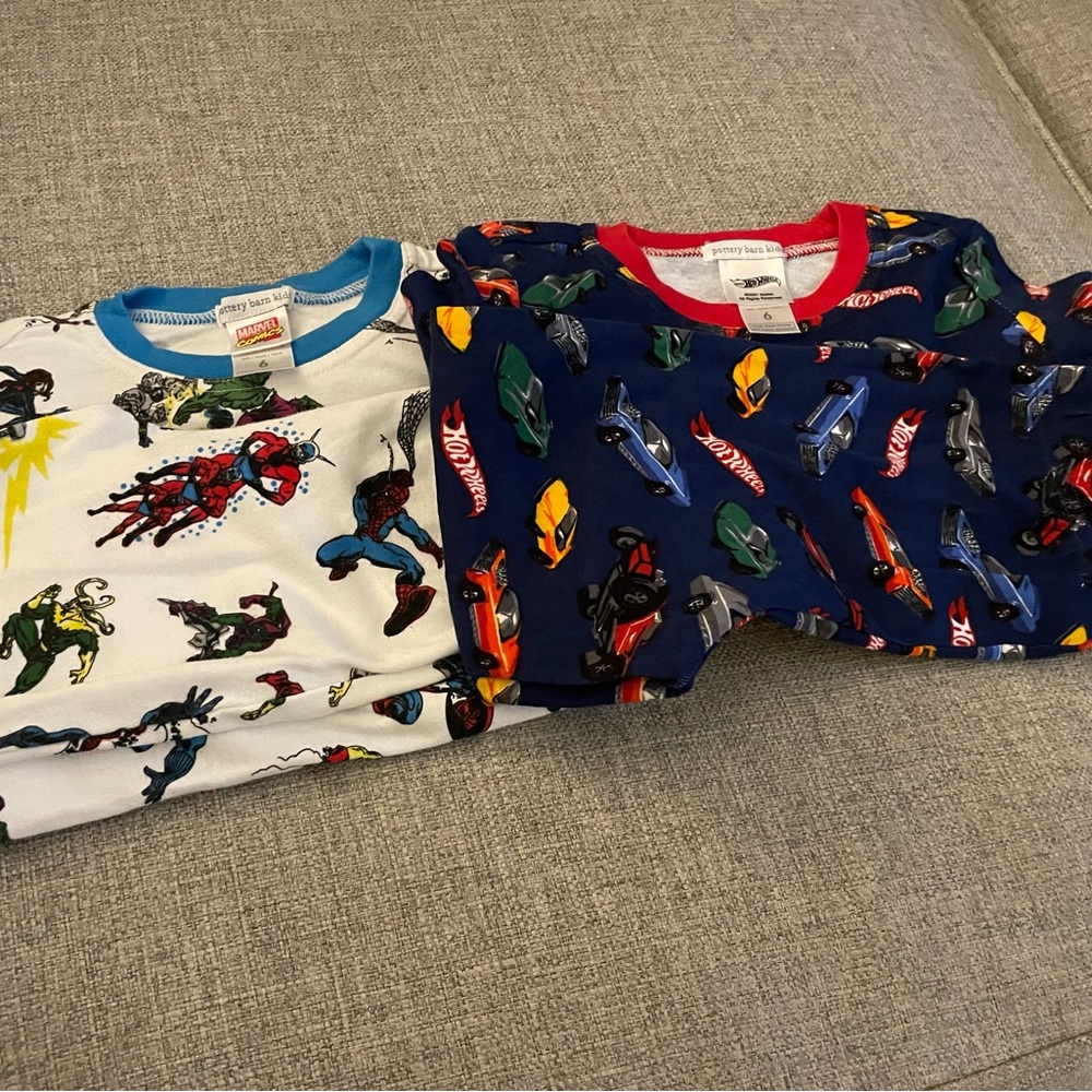 Boys Pottery Barn Kids pajama set in size 6